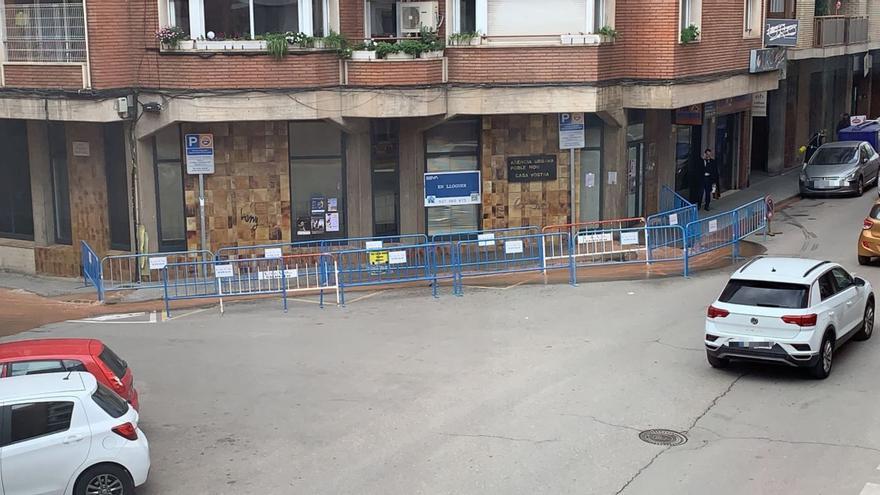 Prop d&#039;una cinquantena de persones es queden sense aigua per una fuita al carrer Sant Josep de Manresa