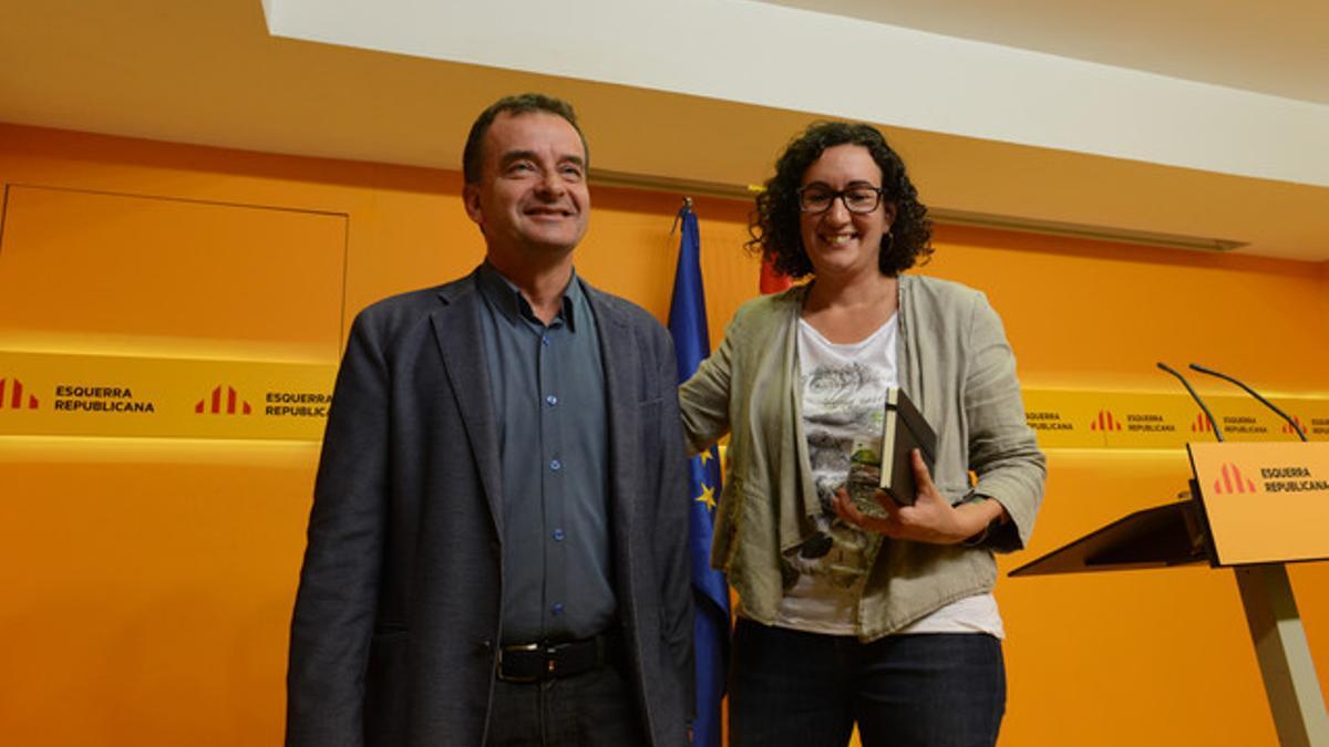 Alfred Bosch y Marta Rovira, en una rueda de prensa en la sede de ERC, el pasado 25 de mayo.