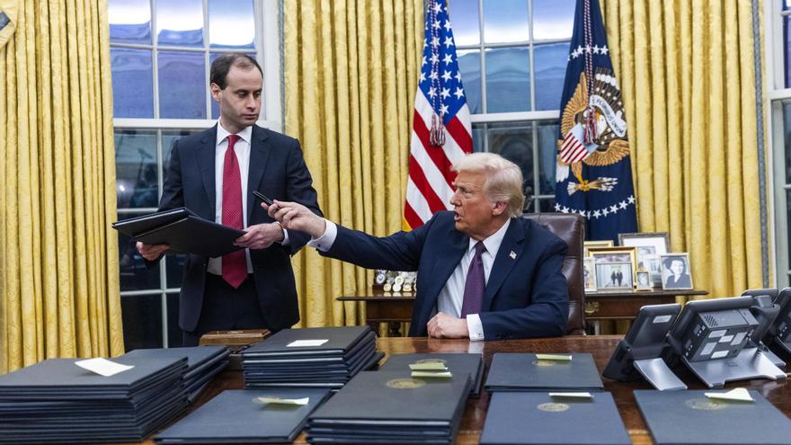 Trump confunde a España con un miembro de los BRICS, a los que amenaza con aranceles
