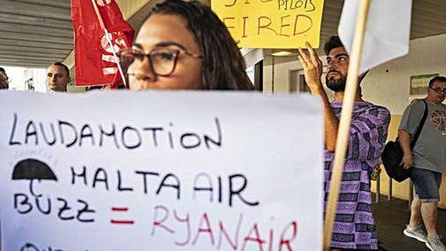 Protesta a l&#039;aeroport de Girona l&#039;1 de setembre.