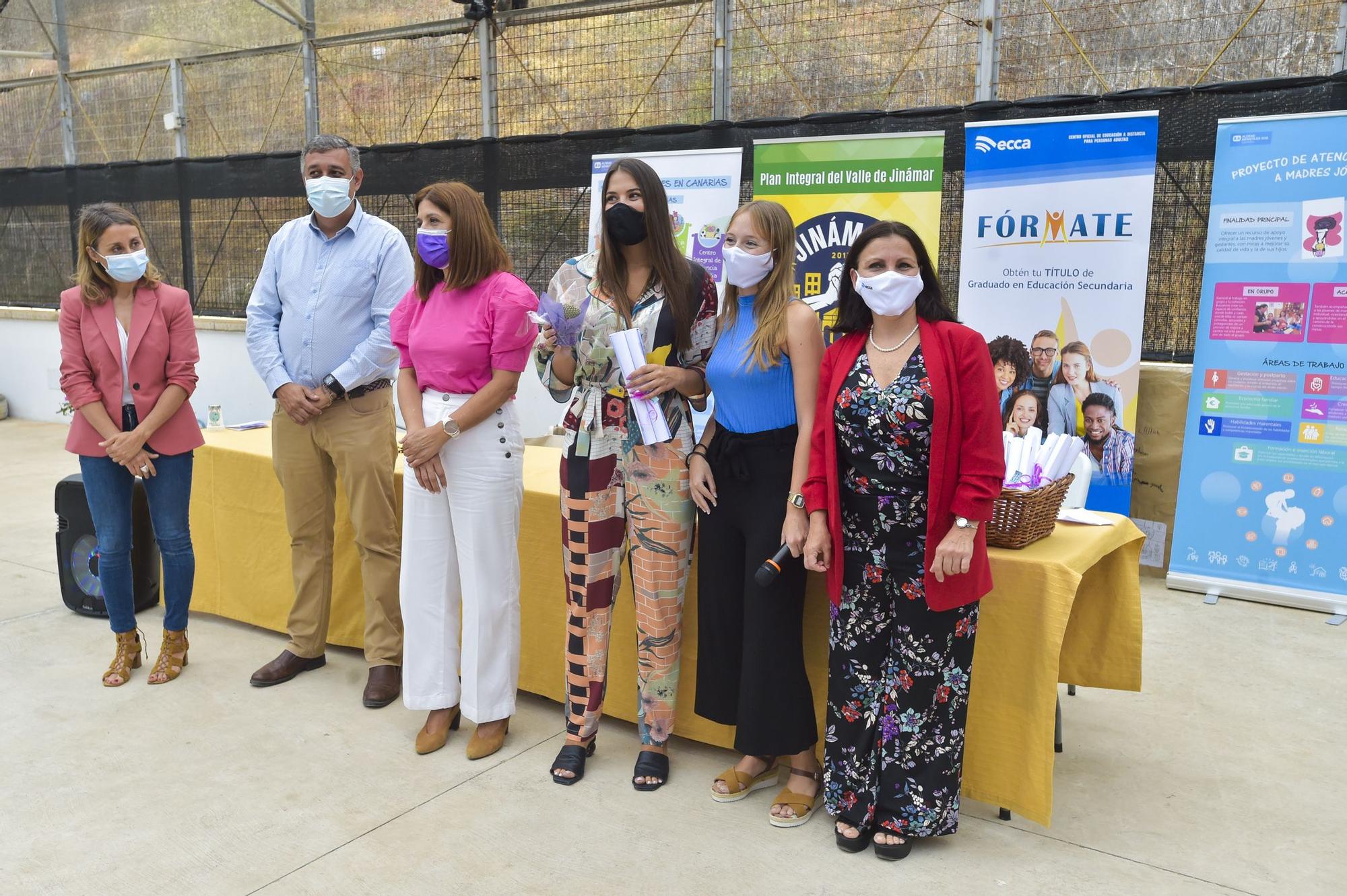 Entrega de diplomas a mujeres que han desarrollado acciones solidarias en Telde