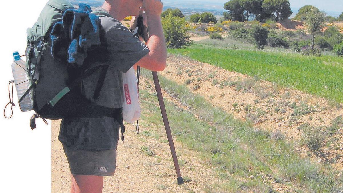 Un peregrino durante el camino por la Vía de la Plata. | L. O. Z.