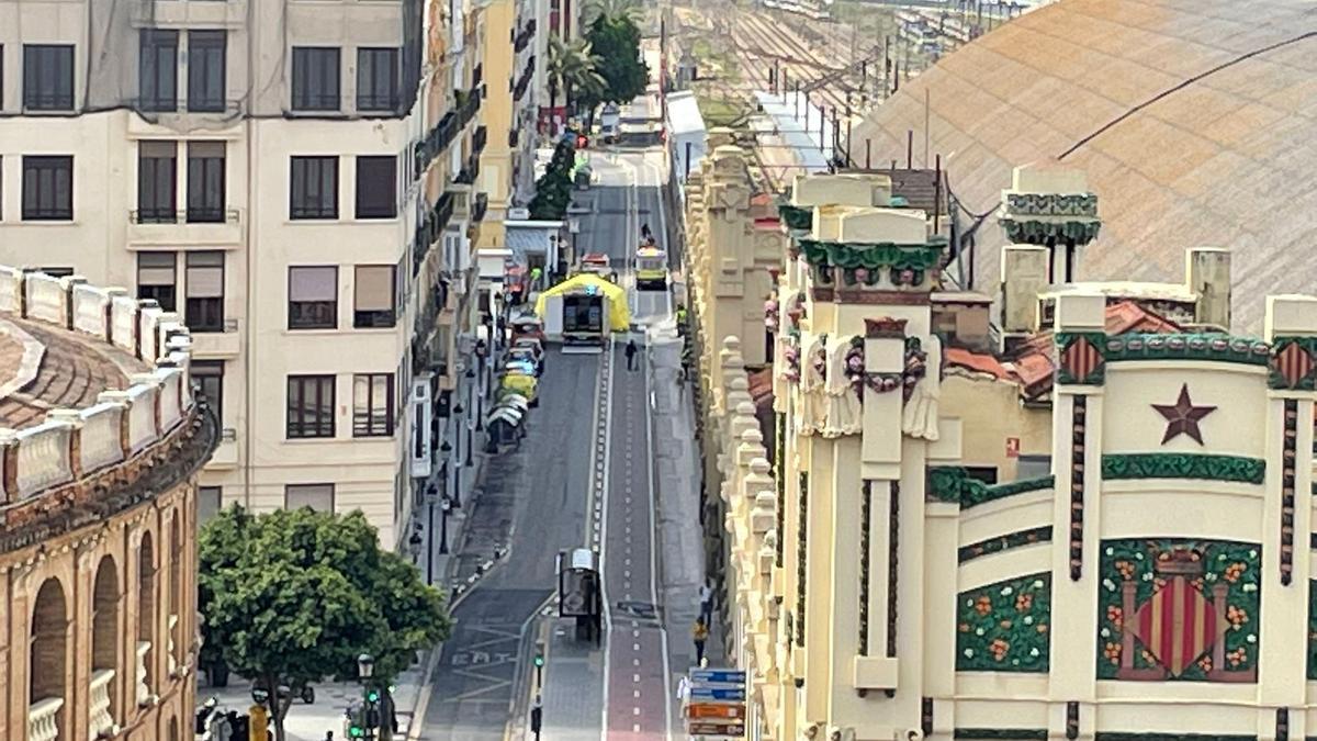 La calle Xàtiva de València paralizada por un simulacro de emergencias
