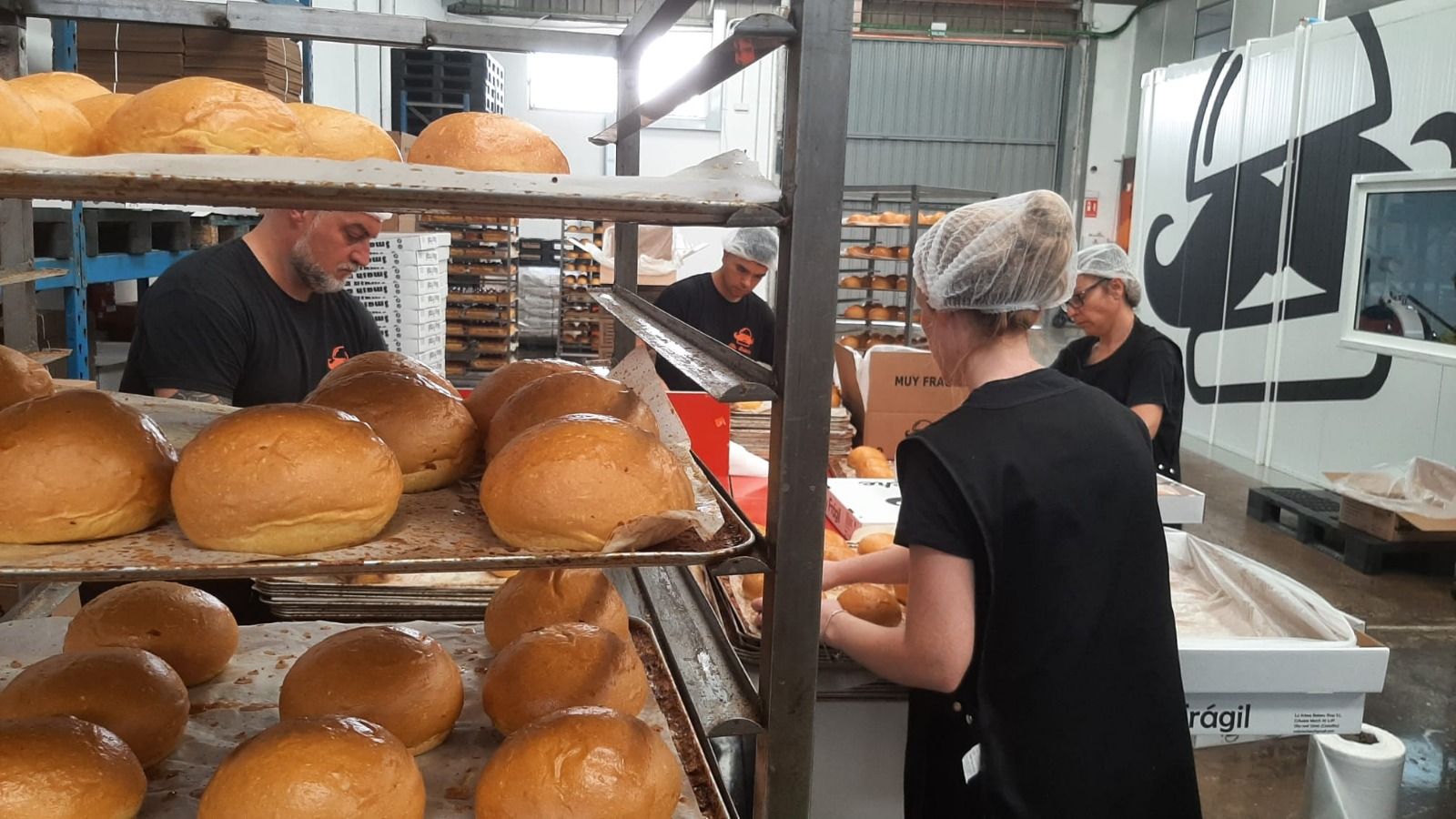 Galería: Así es el obrador donde se elabora el mejor pan de hamburguesas de Castellón