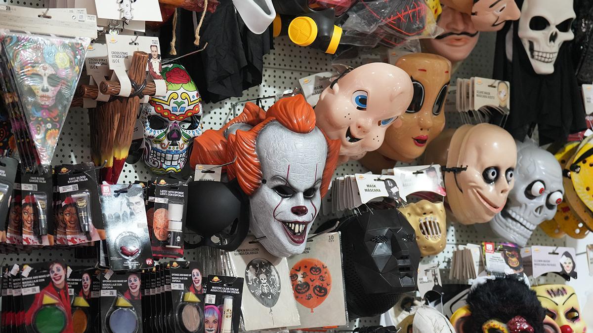 Los ladrones aprovecharon la celebración de Halloween para cometer los robos.