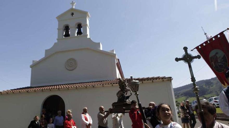 Santurio cierra las fiestas de San Jorge con misa y procesión