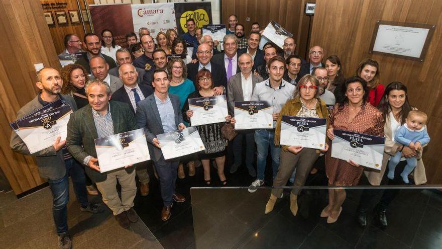 Foto de familia de los asistentes a la gala.