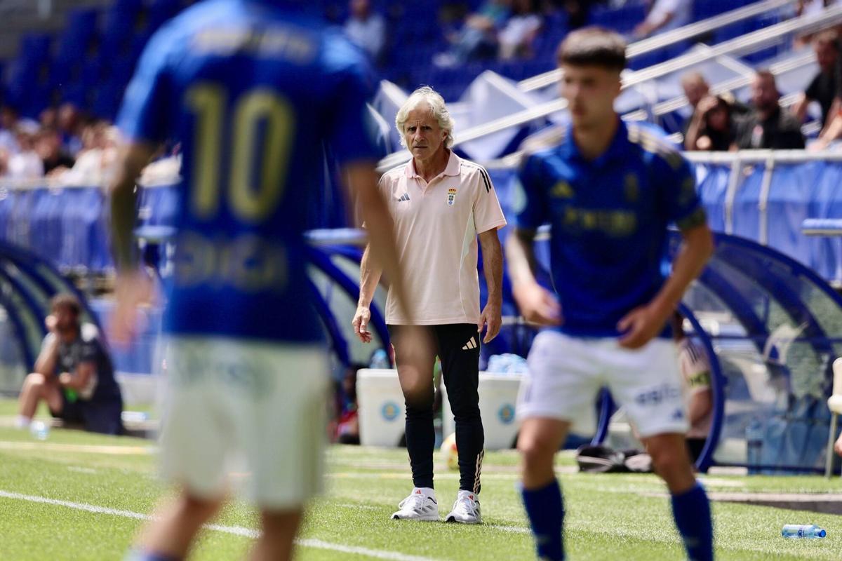 El Vetusta muere en la orilla: el filial del Real Oviedo pierde el ascenso en el Tartiere ante un buen Coria (0-1)