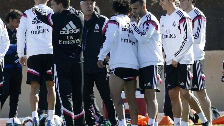 Ramos no se entrena por precaución, James con el grupo