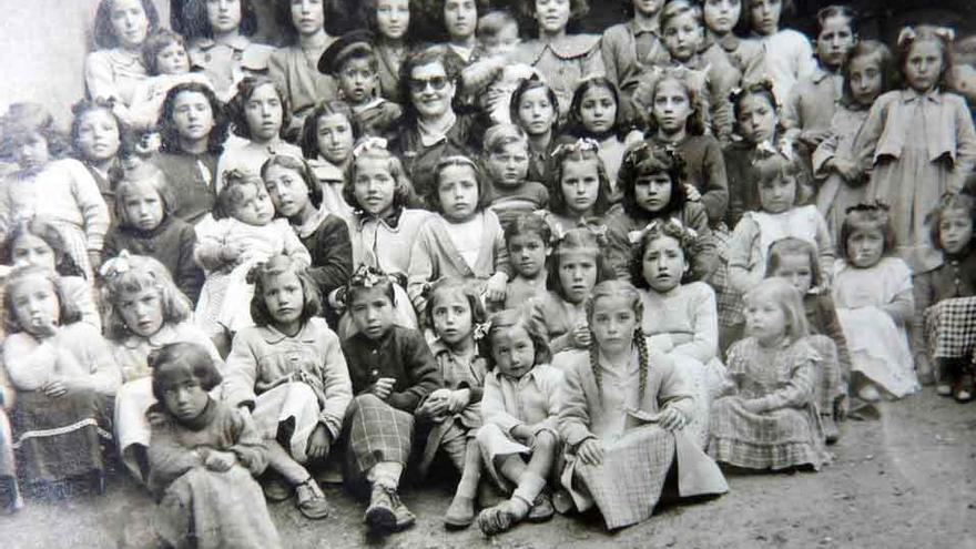 Grupo de alumnas de 1952.