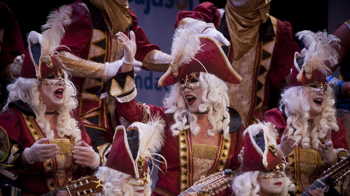 Una &#039;chirigota&#039; de los carnavales de Cádiz, en una imagen de archivo.