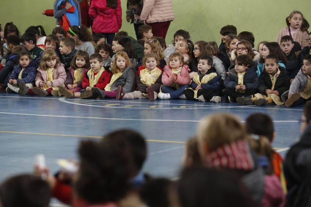 Día de la Paz en los colegios avilesinos.