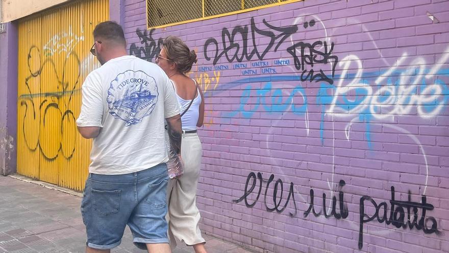 VÍDEO | La brigada antigrafitis retira un total de 25.300 pintadas