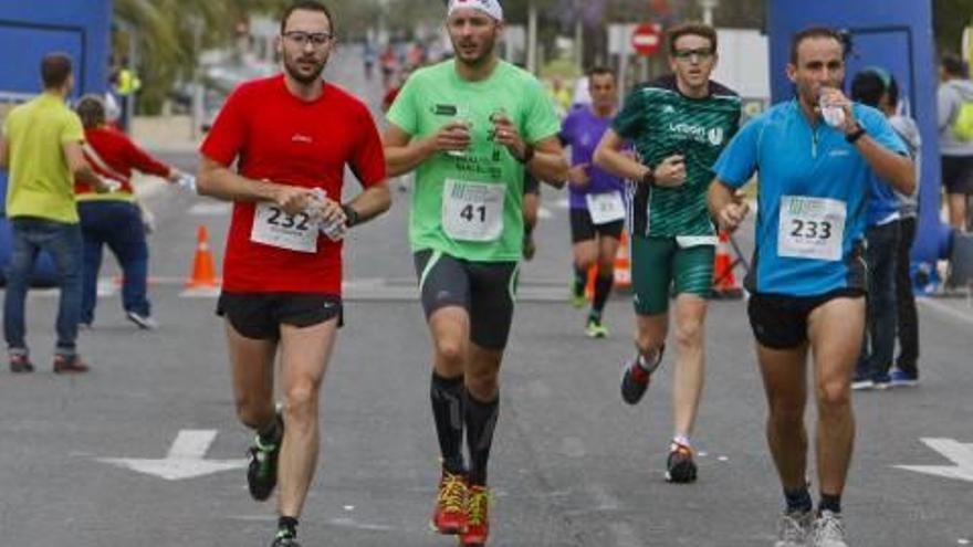 El evento contó con varias carreras.