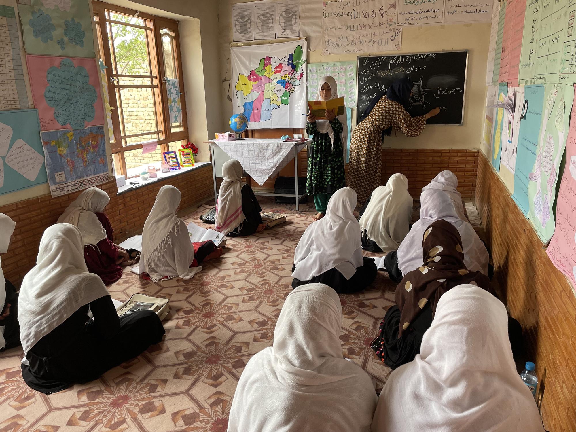 Escuela para niñas en Afganistán