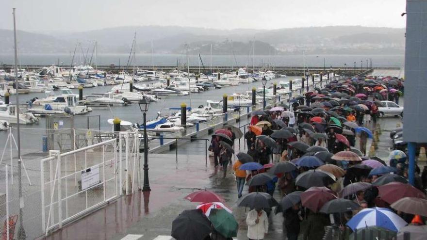 Protesta por el cierre de la &#039;L&#039; del puerto de Sada en marzo de 2013. la opinión