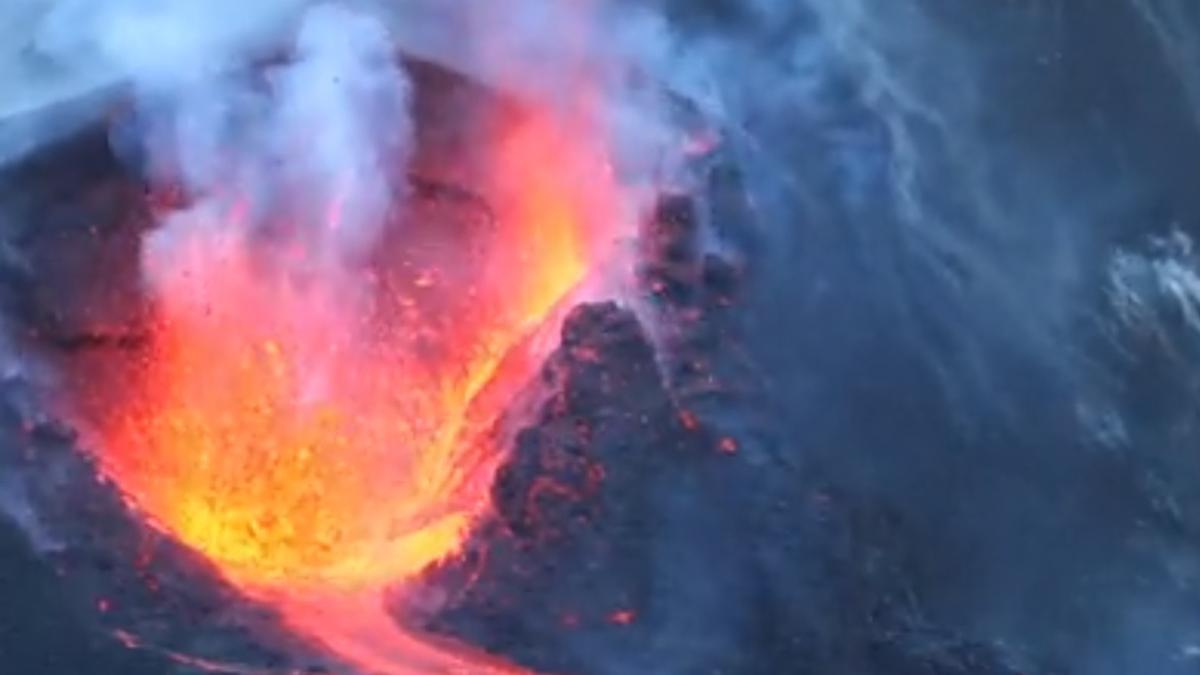 Así es la nueva boca efusiva del volcán de La Palma