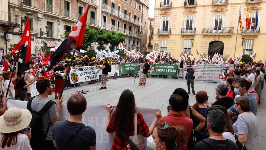 El personal interino vuelve a las calles para exigir fijeza