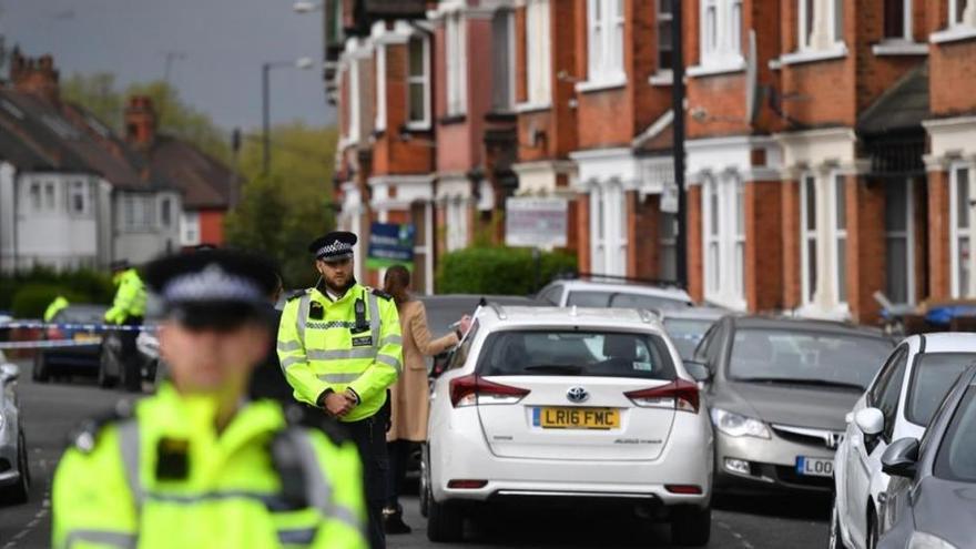 Una mujer herida y seis detenidos en una operación antiterrorista en Londres y Kent