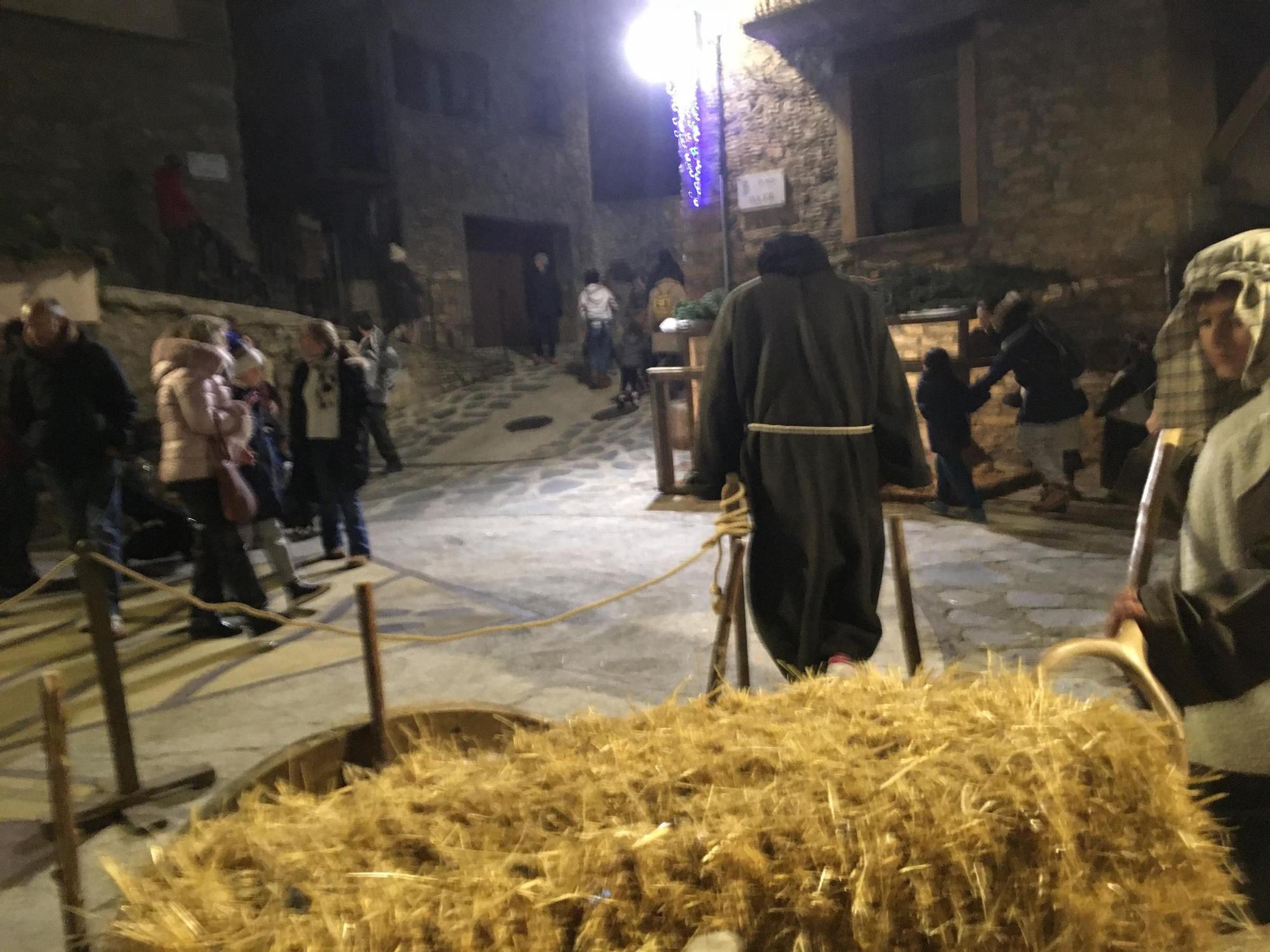 Prullans obre el Nadal tradicional a Cerdanya amb el Pessebre Vivent en una primera jornada desbordant