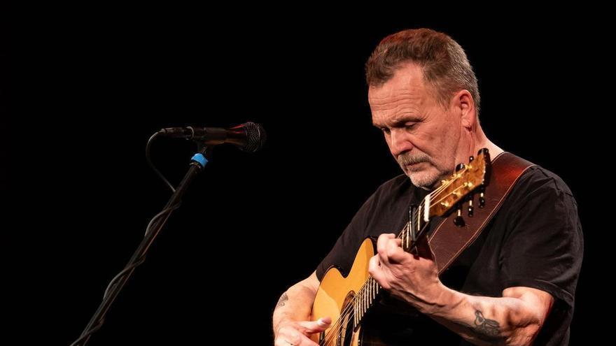 Martin Simpson: "Todavía siento una enorme pasión por Dylan”