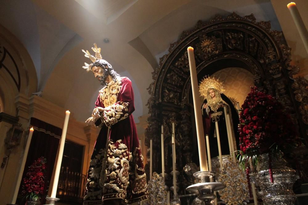 Besapié magno organizado por las cofradías de Málaga.