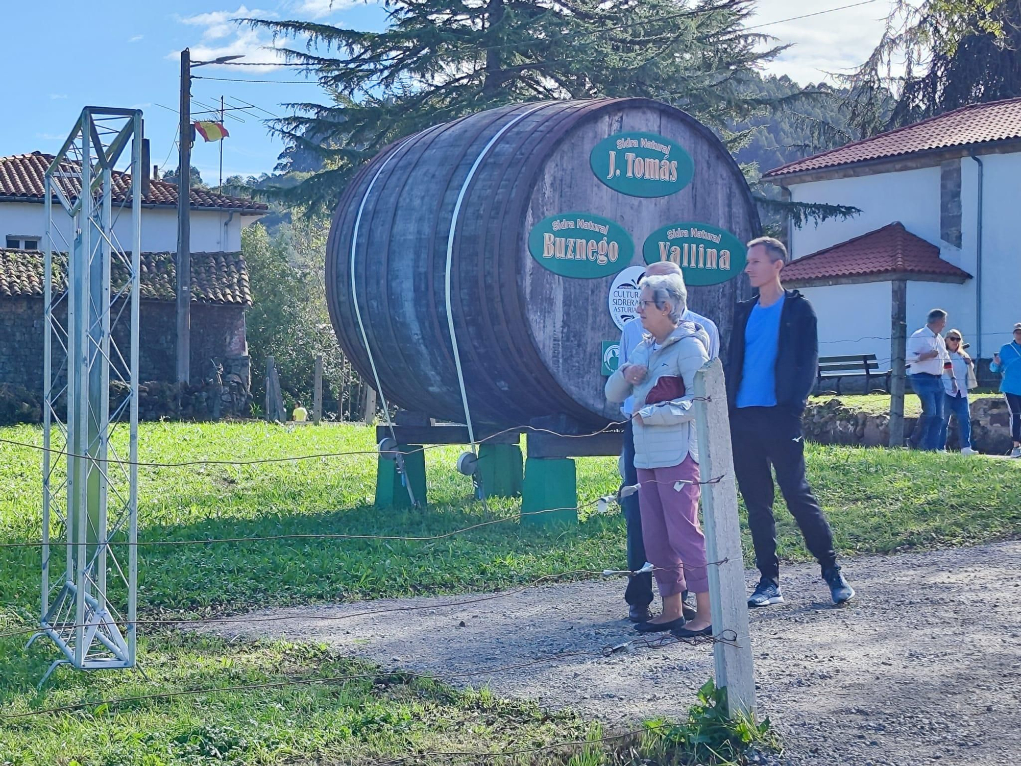 Así fue la "resaca" ejemplar que la visita de la Familia Real dejó en Peón, Candanal y Arroes