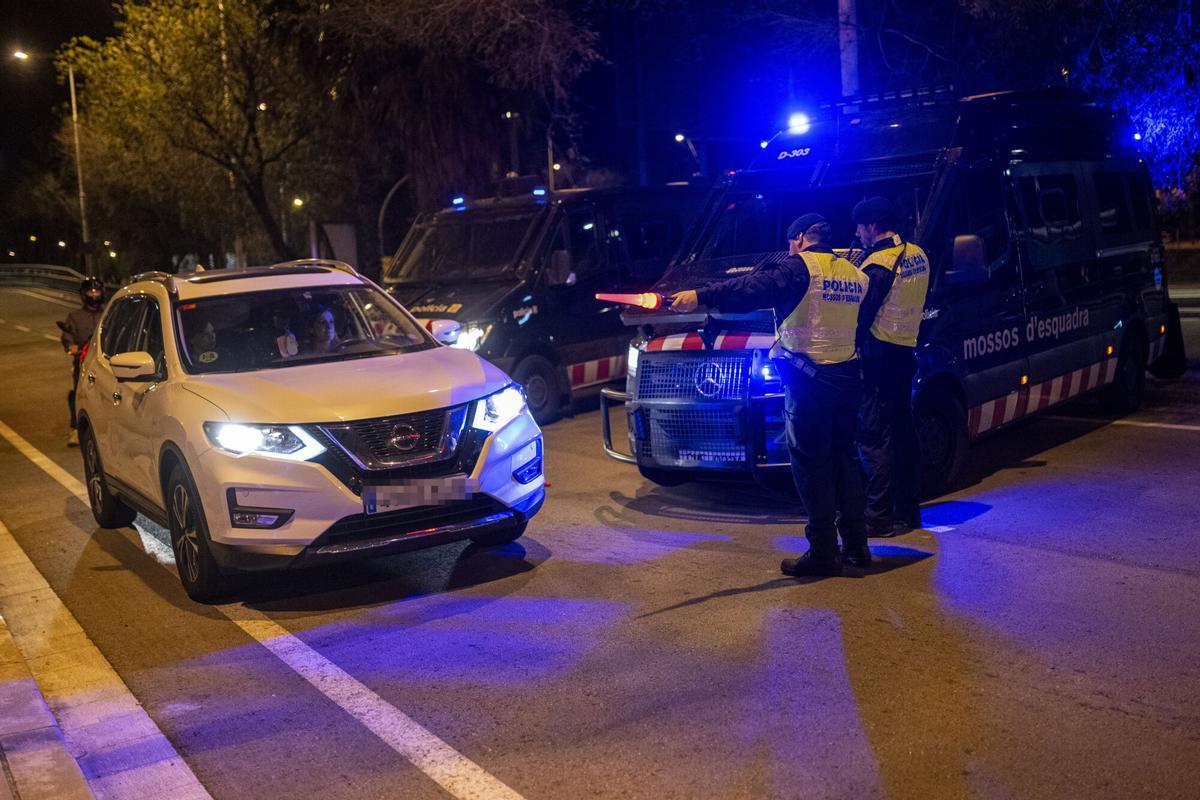Agentes de Seguridad Ciudadana y del Área Regional de Recursos Operativos (Arro)