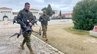 El Ejército urge a la industria a proporcionarle medios de combate, inhibición y armas láser contra los enjambres de la guerra robótica
