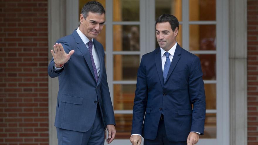 El Gobierno “estudiará” extender a Euskadi las competencias en inmigración pactadas con Junts