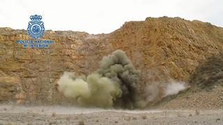 Así detona la Policía Nacional un artefacto de la Guerra Civil encontrado en Aragón