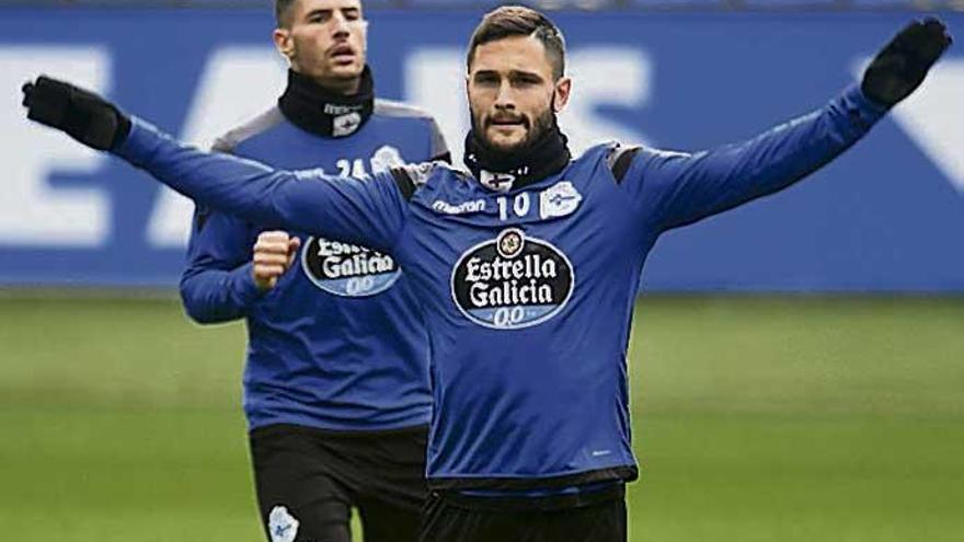 Andone, ayer en el entrenamiento en Riazor.