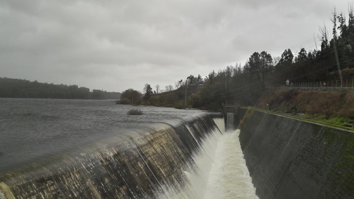 El embalse de Portodemouros.