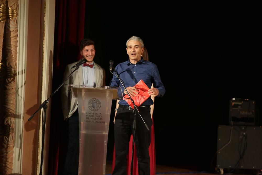 Nicola Donate y José Camilo Narváez, de Ingeniería Química, rey y reina de la celebración