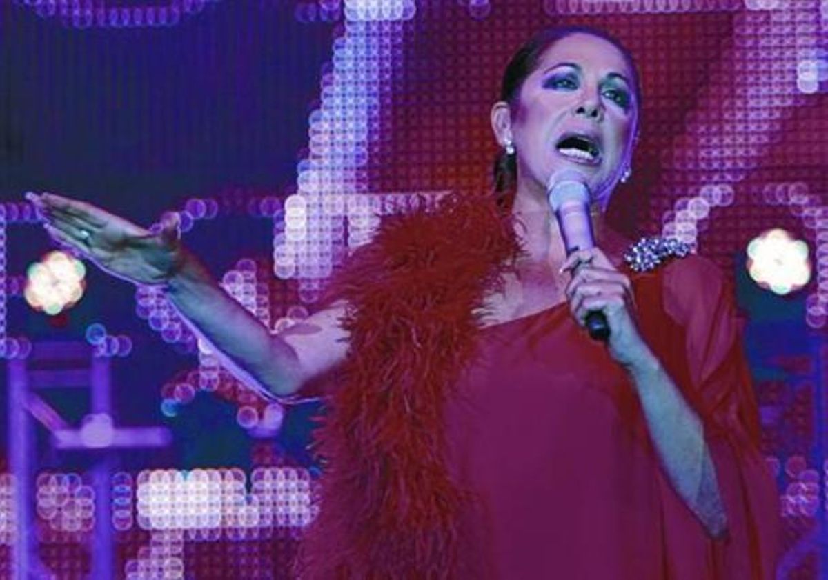 Isabel Pantoja canta dissabte passat al Palau Sant Jordi. Isabel Pantoja canta dissabte passat al Palau Sant Jordi.