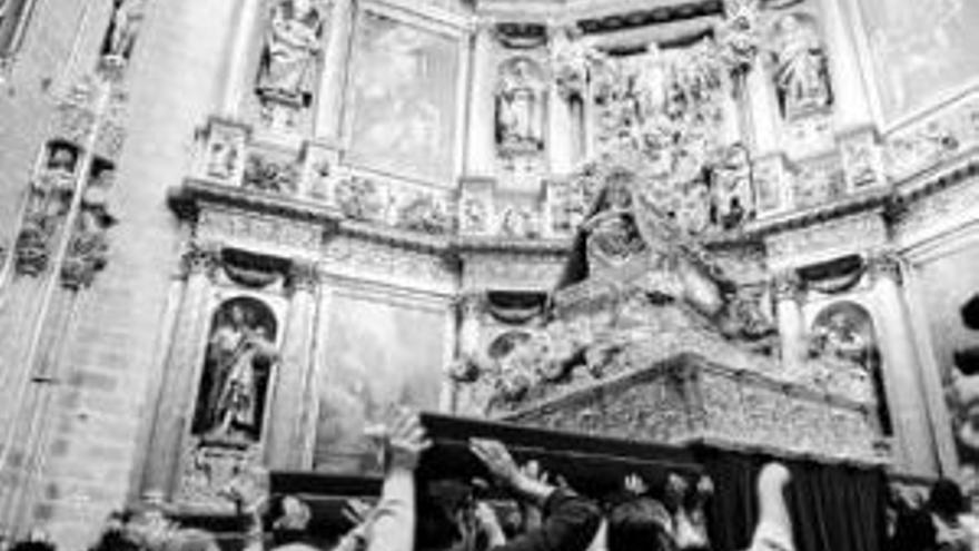 La Virgen estrena la renovada catedral tras dos años de obras