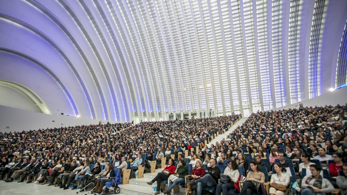 Imagen de archivo de un congreso en la sala principal del Calatrava.