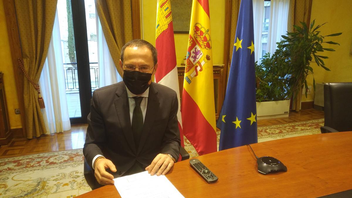 El subdelegado del Gobierno, durante la inauguración de las jornadas