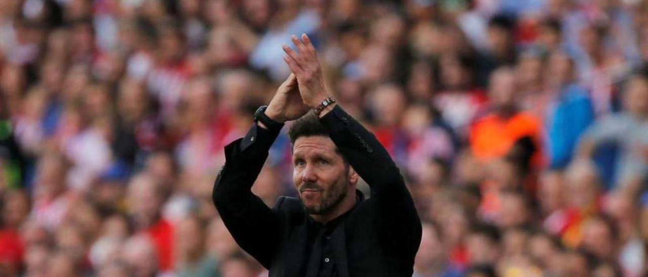 Simeone agradece el apoyo de la afición en el Atlético de Madrid-Sporting.