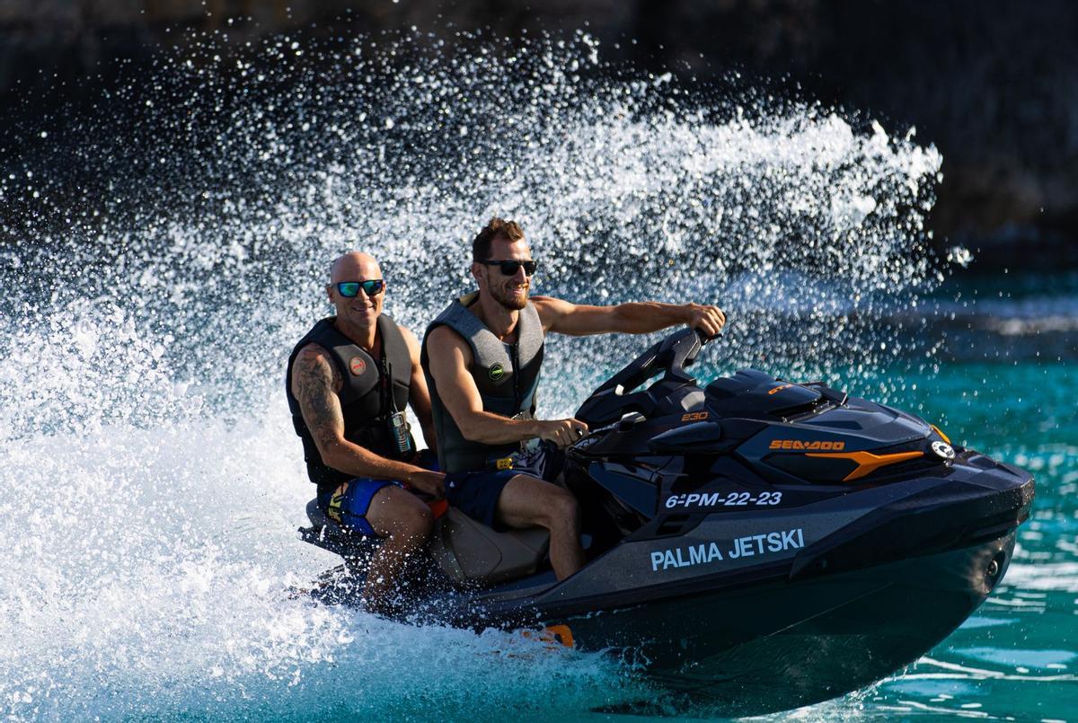 Hay maneras de divertirse y después está Palma JEtski