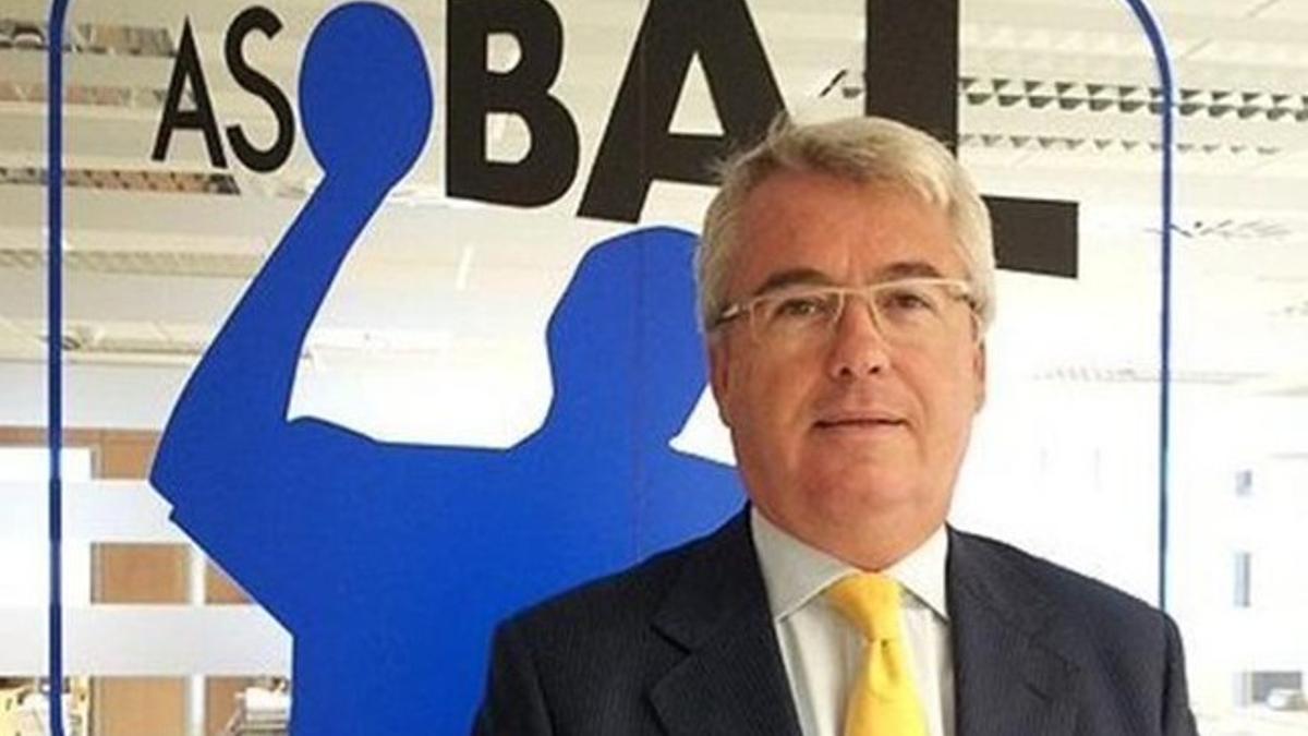 Eduard Coll anunció a los clubes que abandona la presidencia de la ASOBAL
