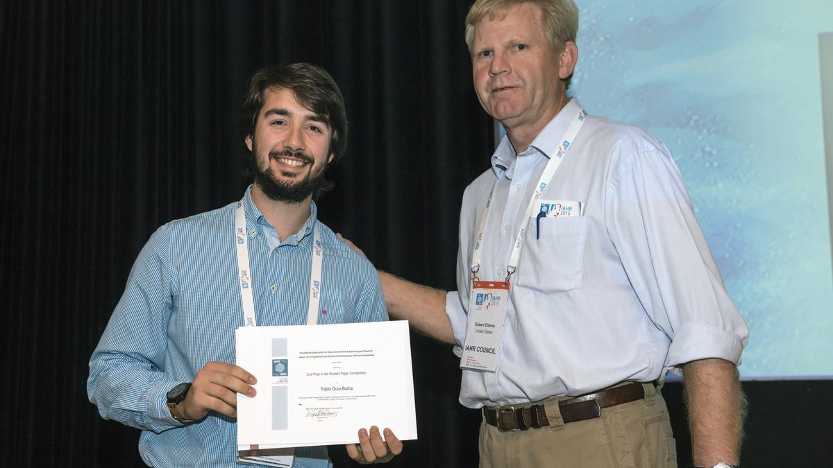 Pablo recibió en 2015 un premio JFK de la asociación internacional IAHR por un trabajo sobre turbinas de eje vertical