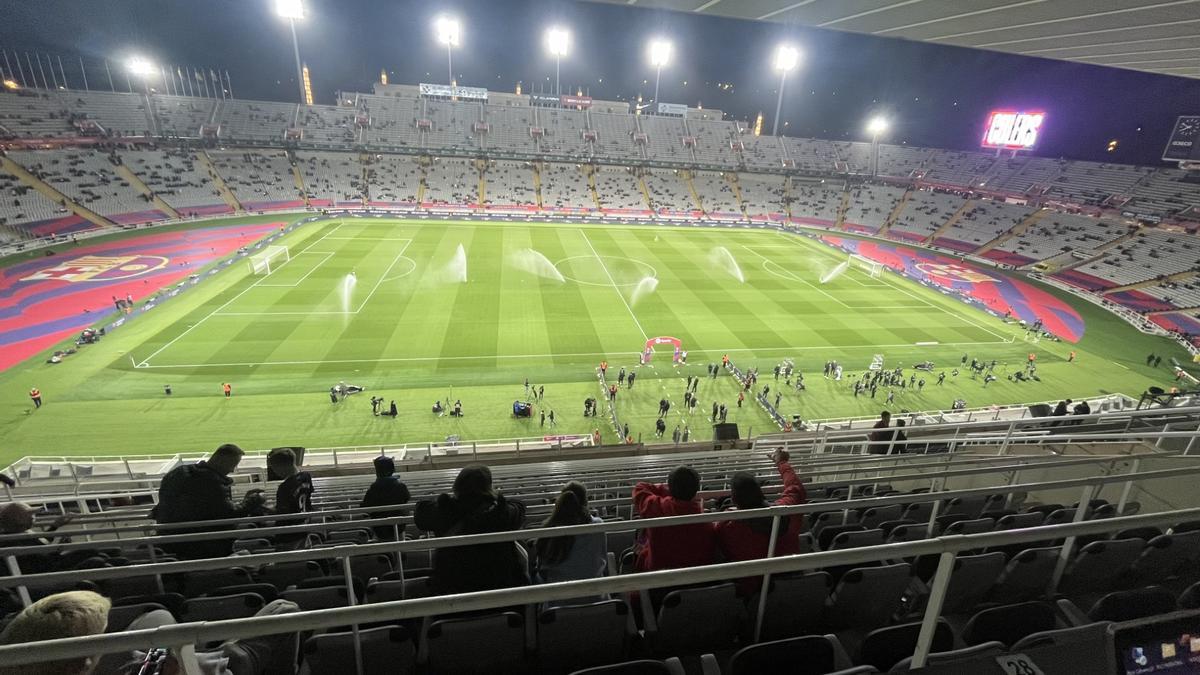Estadio Olímpico de Barcelona, antes de la disputa de la 30ª jornada.