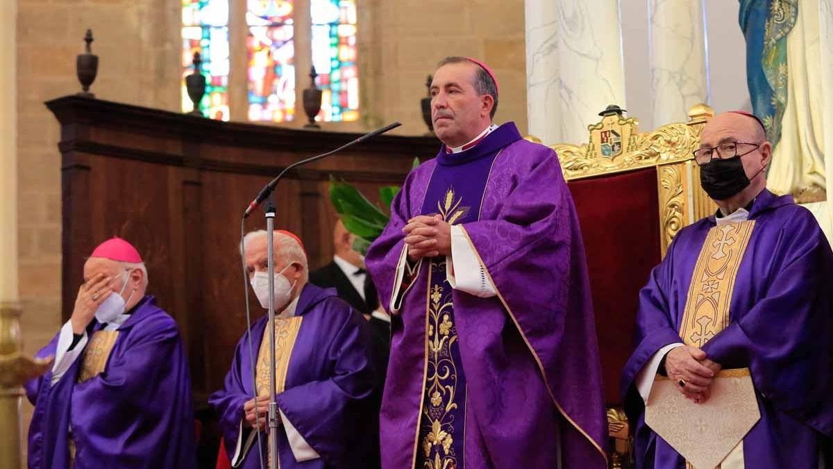 Primera misa del obispo de Ibiza