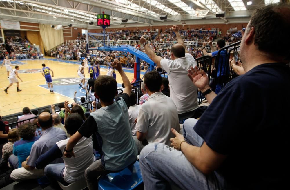 El Oviedo Baloncesto vence al Ourense en Pumarín