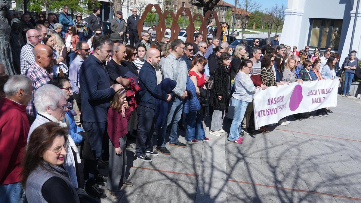 ASESINATO MACHISTA BASAURI | El detenido por el homicidio de su pareja en Vizcaya tenía una orden de alejamiento, según el padre de la víctima