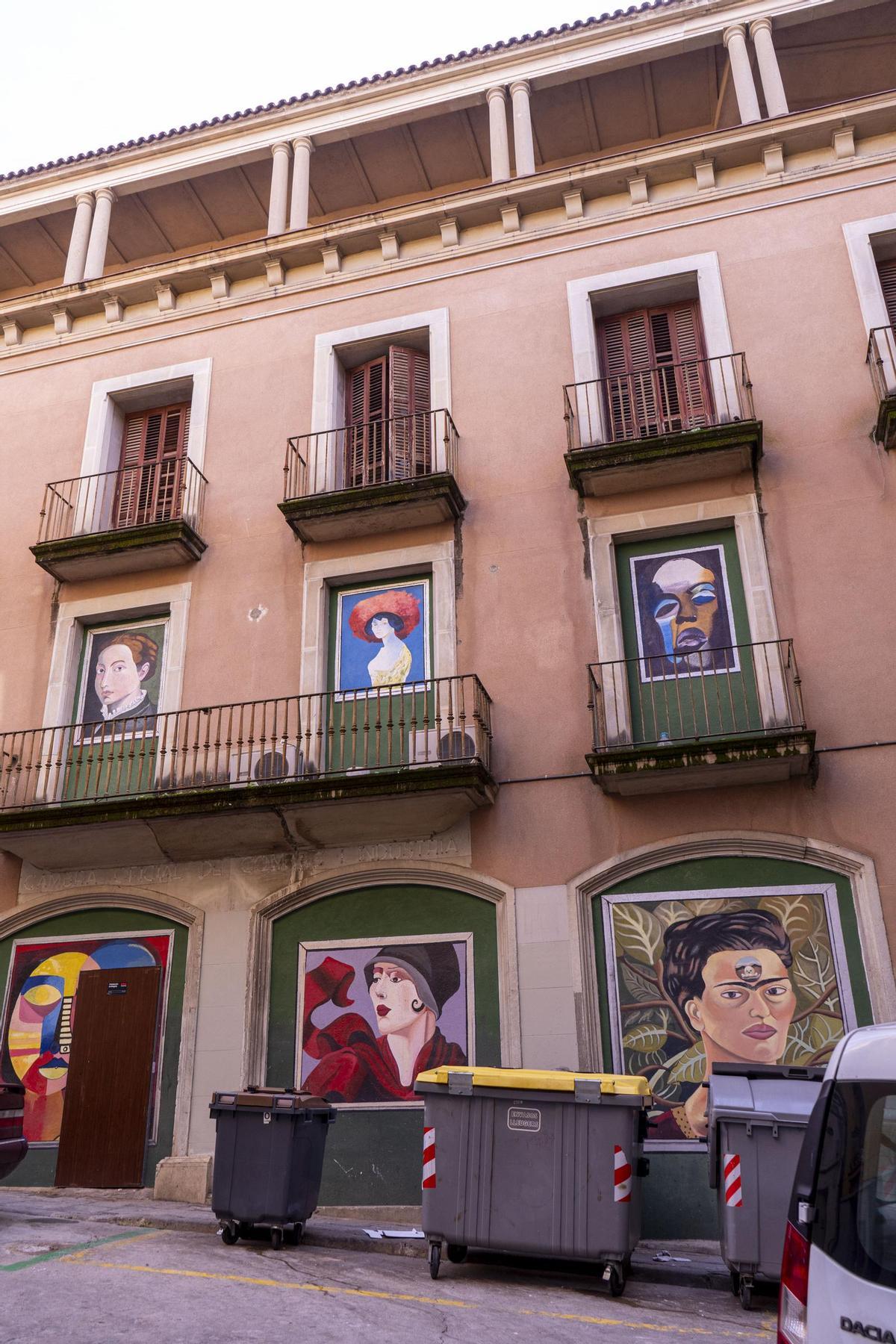 La façana de l'edifici