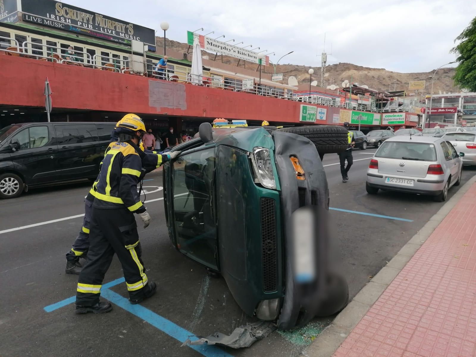 Accidente en Av. Tomás Roca Bosch