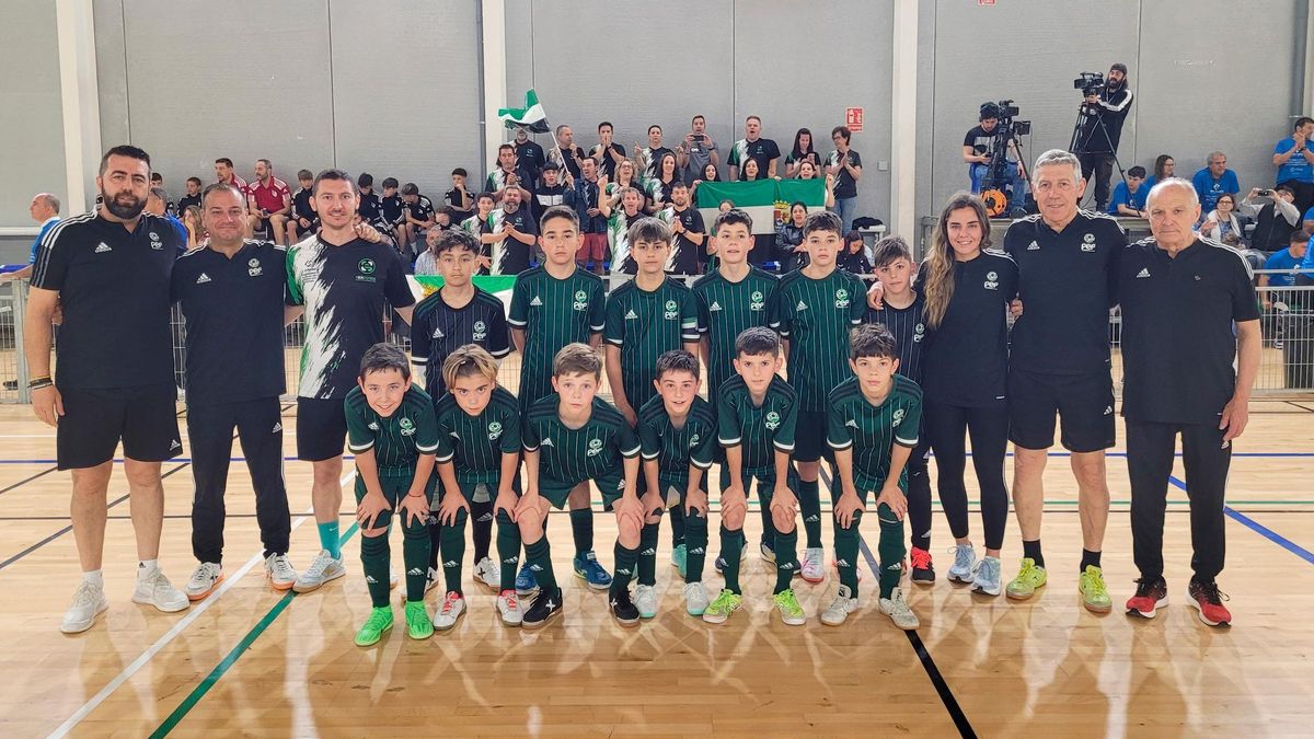 Equipo Sub-12 que logró el empate.