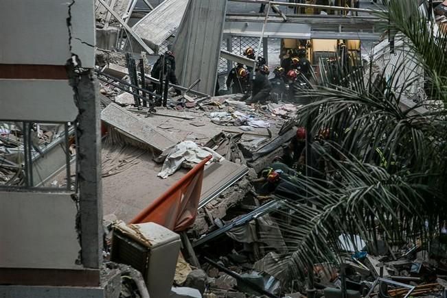 Derrumbe de un edificio de viviendas en Los Cristianos